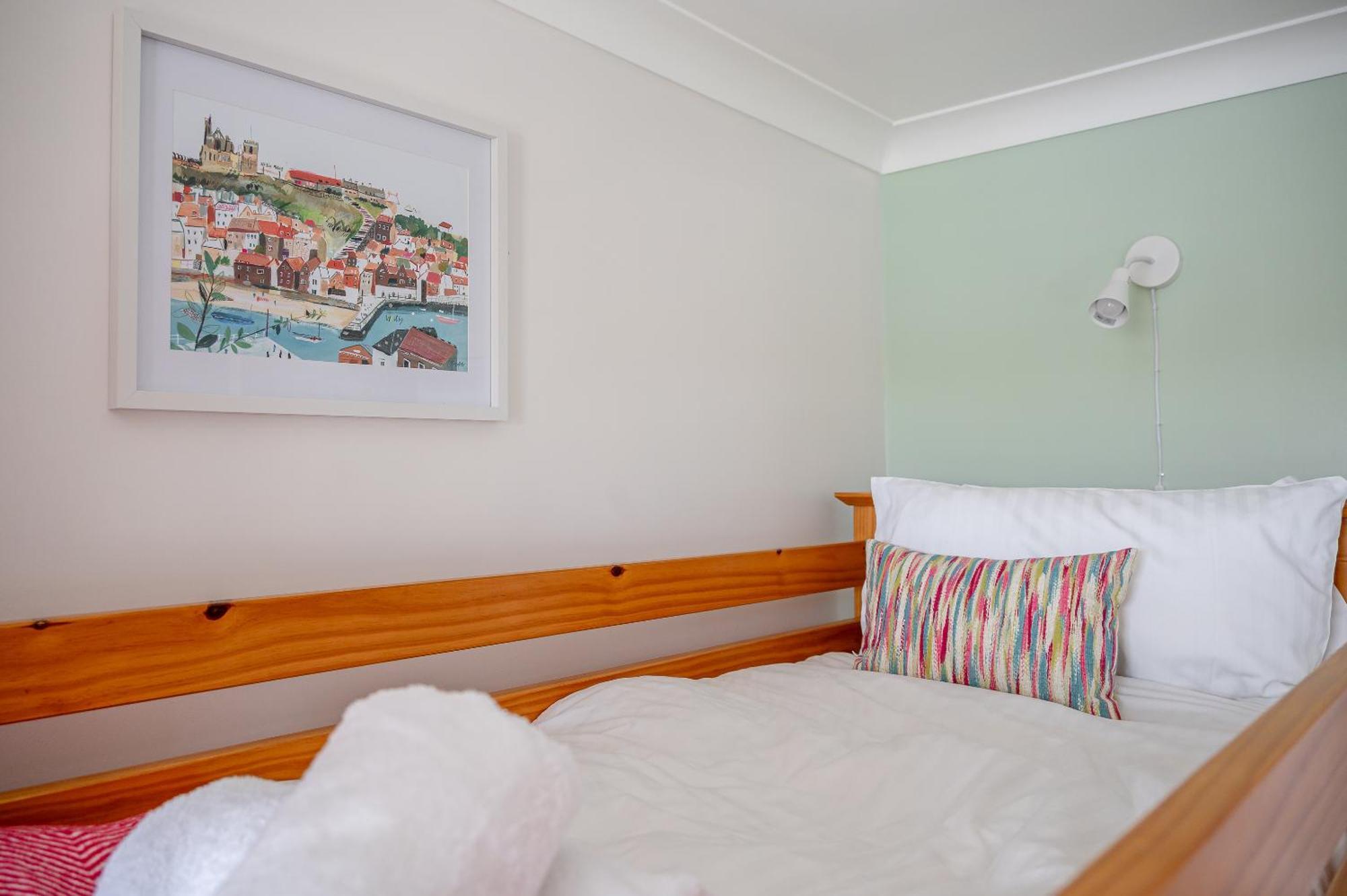 Rosemill - Large Pet Friendly Home With Off Road Parking Whitby Esterno foto