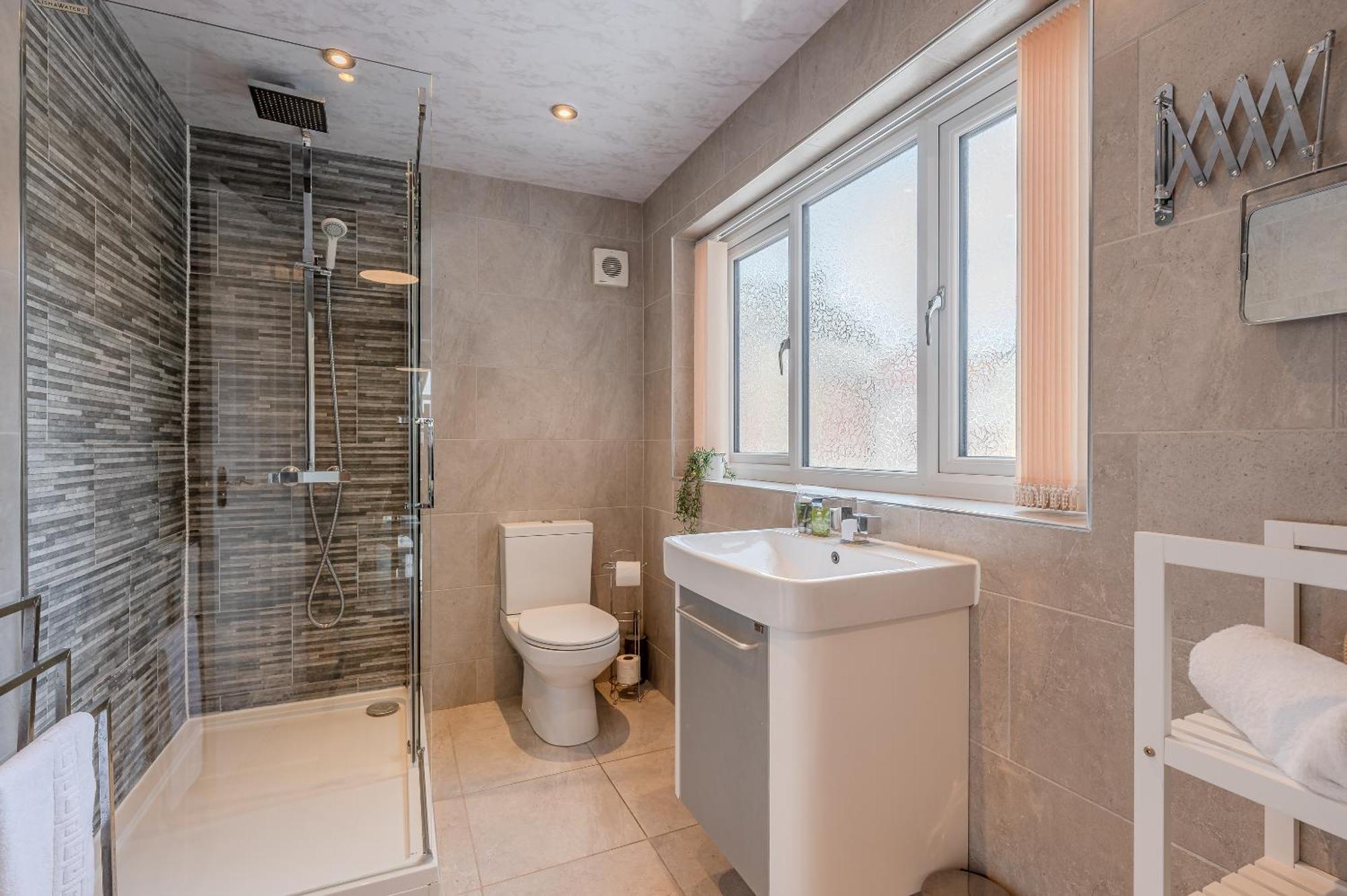 Rosemill - Large Pet Friendly Home With Off Road Parking Whitby Esterno foto