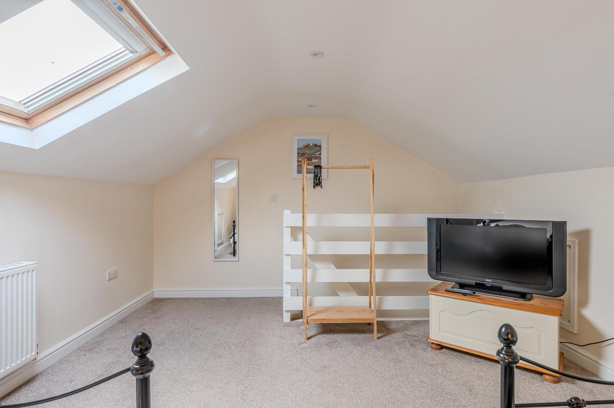 Rosemill - Large Pet Friendly Home With Off Road Parking Whitby Esterno foto