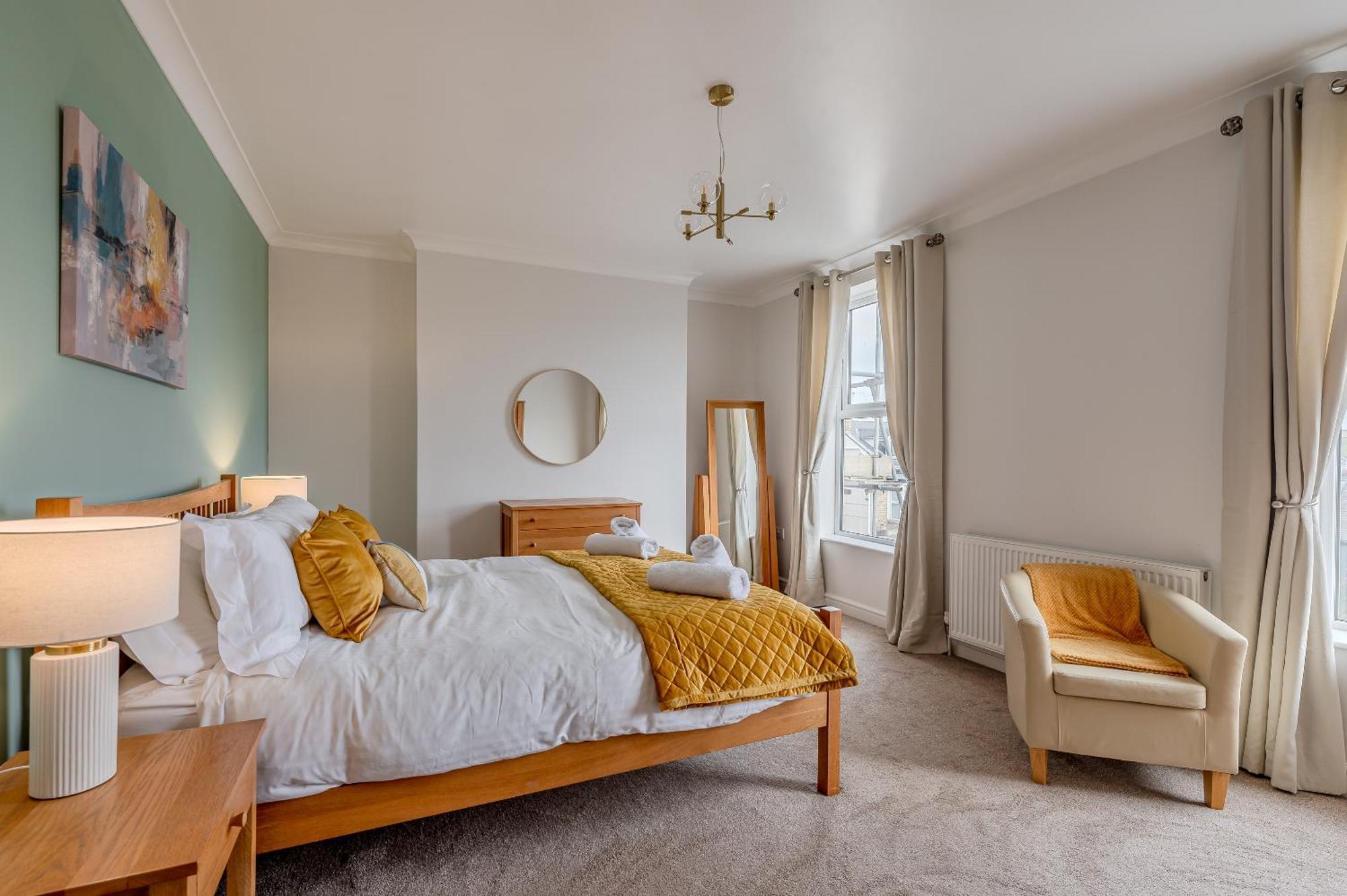 Rosemill - Large Pet Friendly Home With Off Road Parking Whitby Esterno foto