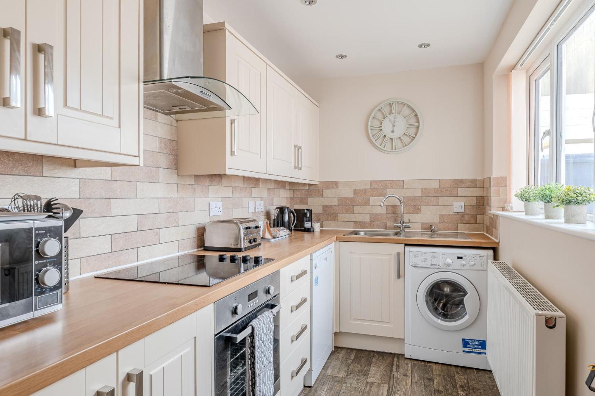 Rosemill - Large Pet Friendly Home With Off Road Parking Whitby Esterno foto